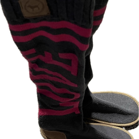 🩷🖤🩶Victoria’s Secret “PINK” Slouchy Boot/Slippers🩷🖤🩶 - Picture 14 of 14
